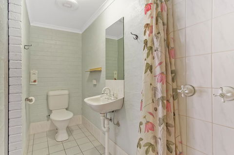 Wandarrah Lodge Hostel - Accommodation Perth 1