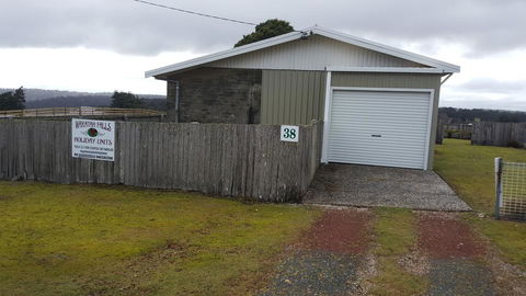Waratah Falls Holiday Unit - Accommodation Perth 1