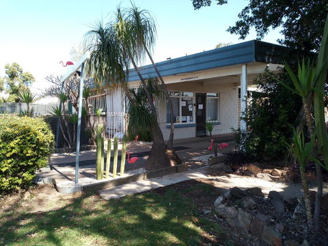 Warren Motor Inn - Accommodation Perth 2