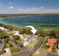 Waterfront Serenity - Luxury home with Grand Views - Accommodation Perth