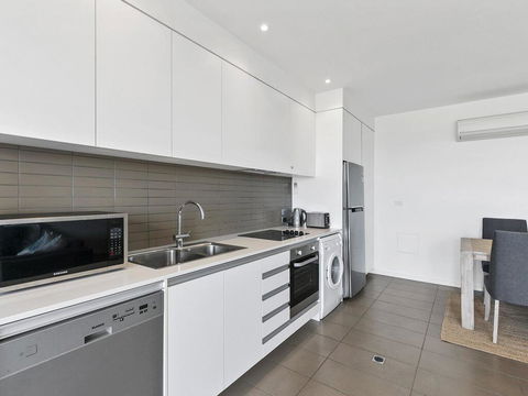 WATERFRONT SEVEN - In The Heart Of Lorne - Accommodation Perth 1