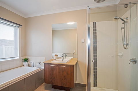 Nautical Rise Torquay - Accommodation Perth 20