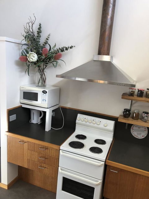 The PC Cottage - Accommodation Perth 17