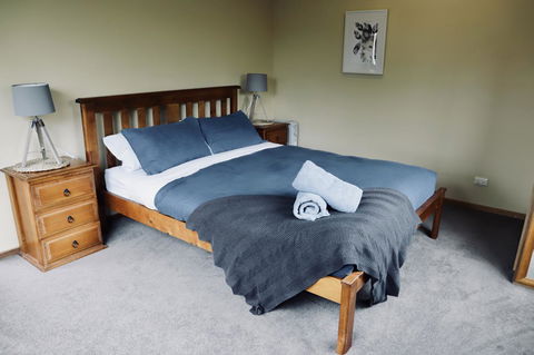 Red Ceder Cottage - Great Ocean Road - Port Campbell - Accommodation Perth 2