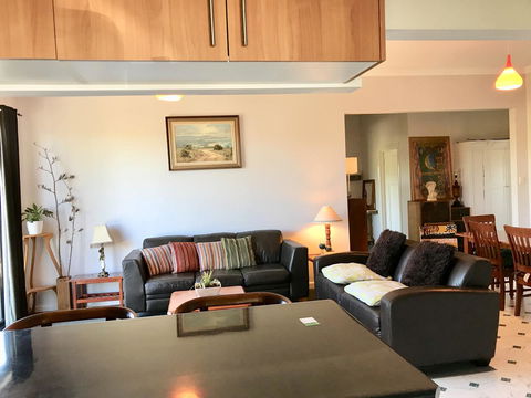 Hillâ€™s Creek Holiday Home - Accommodation Perth 7
