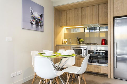 Complete Host 50 Claremont St Apartments - Accommodation Perth 14