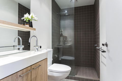 Complete Host 50 Claremont St Apartments - Accommodation Perth 16