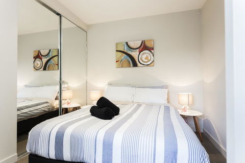 Complete Host 50 Claremont St Apartments - Accommodation Perth 15