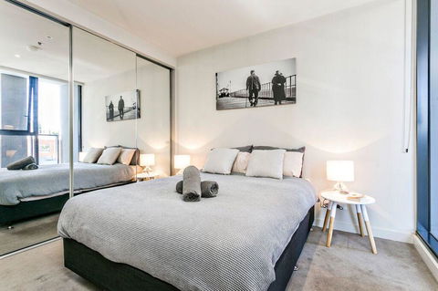 Complete Host 50 Claremont St Apartments - Accommodation Perth 18
