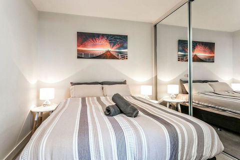 Complete Host 50 Claremont St Apartments - Accommodation Perth 21