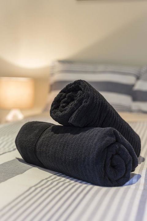 Complete Host 50 Claremont St Apartments - Accommodation Perth 8