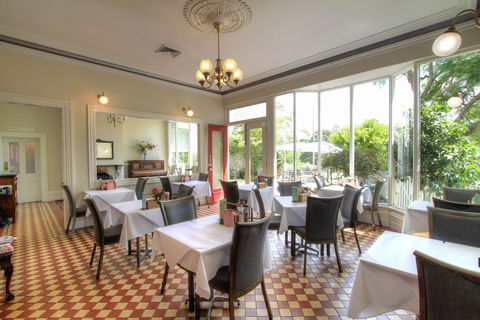 The Riversleigh - Accommodation Perth 5