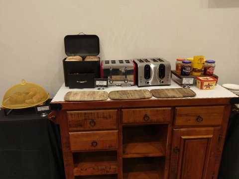 Ansonia On Lydiard - Accommodation Perth 16