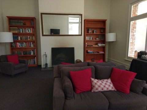 Ansonia On Lydiard - Accommodation Perth 38