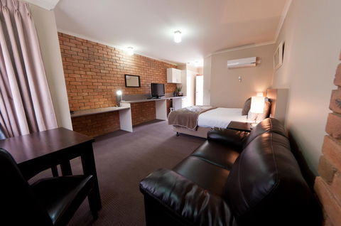 National Hotel Complex Bendigo - Accommodation Perth 0