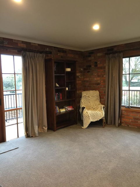 Bricks And Roses - Perth Resorts 12
