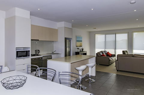 Torquay Golf Retreats - Pool, Beach, Tennis, Golf - Accommodation Perth 1