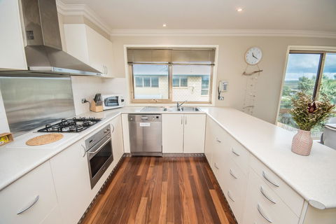 The Pitch - Accommodation Perth 7