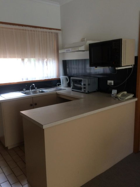 Ambassador Motor Inn - Accommodation Perth 26