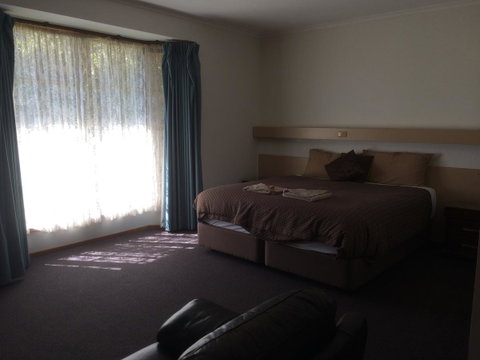 Ambassador Motor Inn - Accommodation Perth 17