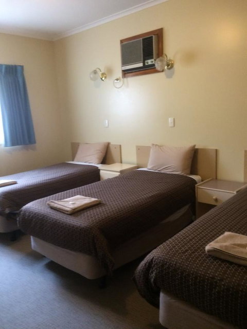 Ambassador Motor Inn - Accommodation Perth 25