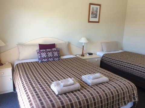 Ambassador Motor Inn - Accommodation Perth 13