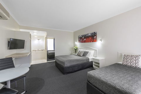 Cathedral Motor Inn - Accommodation Perth 16