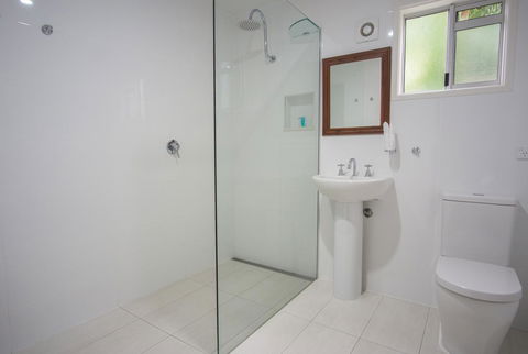 Debbie\'s Place - Perth Resorts 16