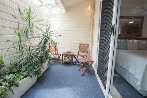 Debbie\'s Place - Perth Resorts 9
