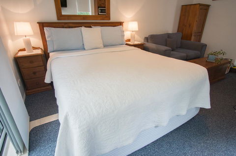Debbie\'s Place - Perth Resorts 12
