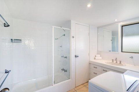 Sunseeker Holiday Apartments - Accommodation Perth 27