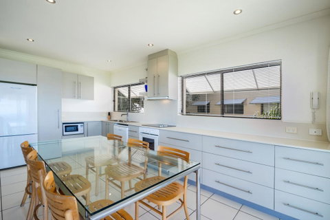 Sunseeker Holiday Apartments - Accommodation Perth 26