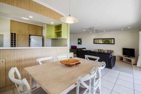 Sunseeker Holiday Apartments - Accommodation Perth 2