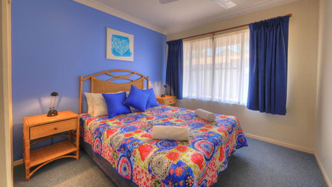 Dolphin Waters - Accommodation Perth 12