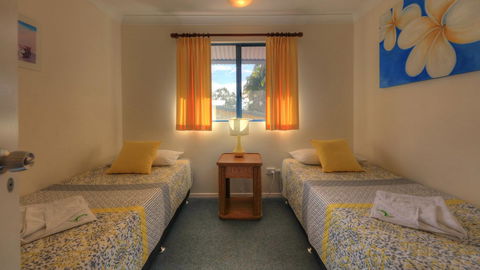 Dolphin Waters - Accommodation Perth 9