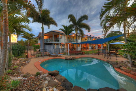 Dolphin Waters - Accommodation Perth 2