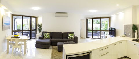 Ocean Breeze Resort - Perth Resorts 11