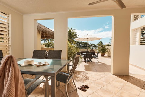 Sea Change Beachfront Apartments - Accommodation Perth 10