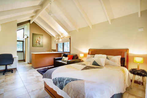 Airlie Beach Eco Cabins - Adults Only - Accommodation Perth 13