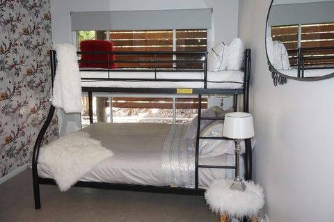 Airlie Beach Eco Cabins - Adults Only - Accommodation Perth 17