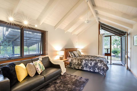 Airlie Beach Eco Cabins - Adults Only - Accommodation Perth 21