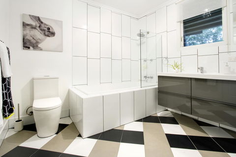 Airlie Beach Eco Cabins - Adults Only - Accommodation Perth 34