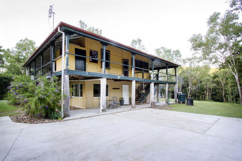 Airlie Beach Eco Cabins - Adults Only - Accommodation Perth 44