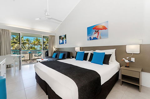 By The Sea Port Douglas - Accommodation Perth 4