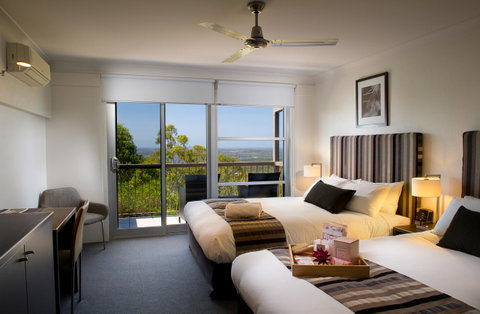 Mercure Clear Mountain Lodge - Accommodation Perth 5