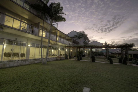 Mercure Clear Mountain Lodge - Accommodation Perth 14