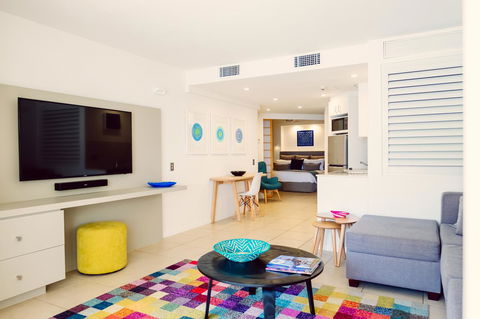 Netanya Noosa Beachfront Resort - Perth Resorts 21