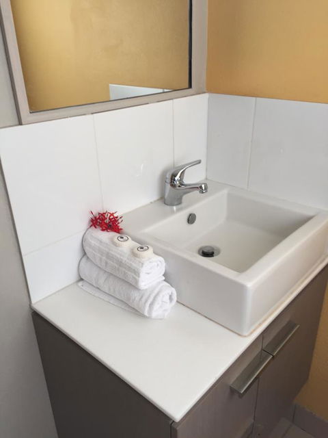 Serenity - Accommodation Perth 3