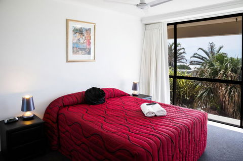 Coolum Caprice - Accommodation Perth 10