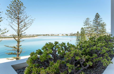 Rumba Beach Resort - Perth Resorts 3